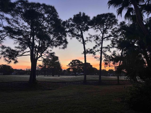 49 Vía Verona, Palm Beach Gardens, FL 33418