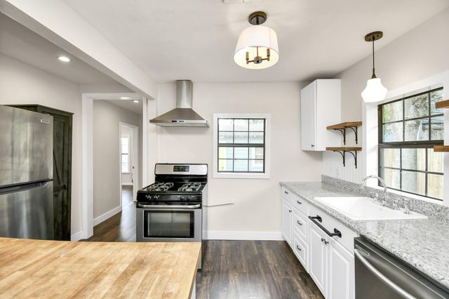 106 Kemton Street, Houston, TX 77012