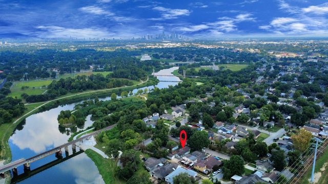 106 Kemton Street, Houston, TX 77012