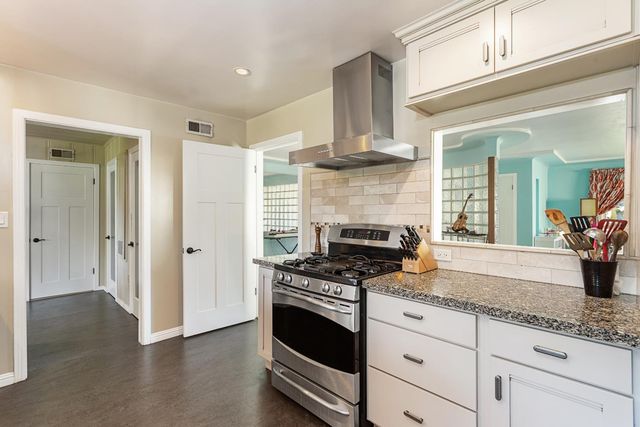 620 Dudley Way, Sacramento, CA 95818