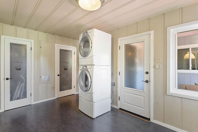 620 Dudley Way, Sacramento, CA 95818