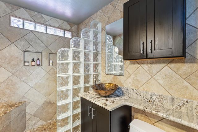 620 Dudley Way, Sacramento, CA 95818