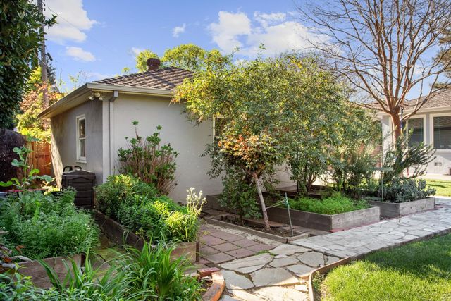 620 Dudley Way, Sacramento, CA 95818