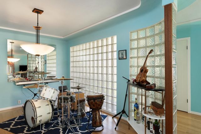 620 Dudley Way, Sacramento, CA 95818