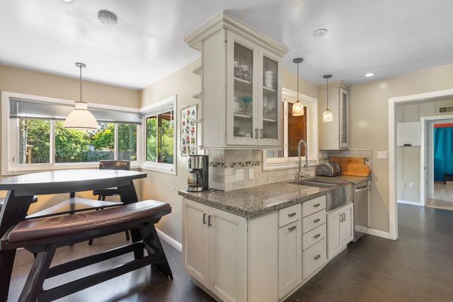 620 Dudley Way, Sacramento, CA 95818