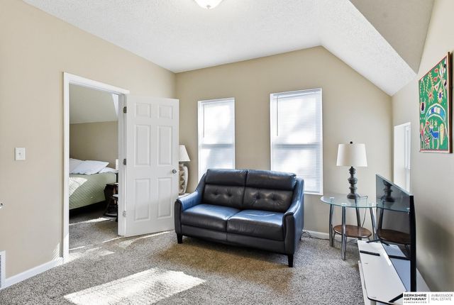 2924 Dupont Street, Omaha, NE 68105