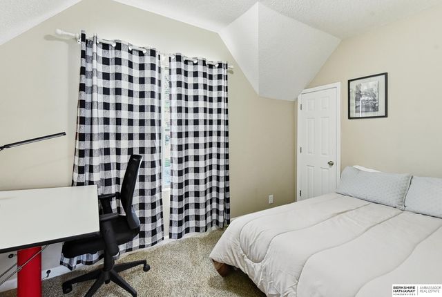 2924 Dupont Street, Omaha, NE 68105