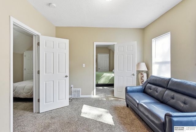 2924 Dupont Street, Omaha, NE 68105