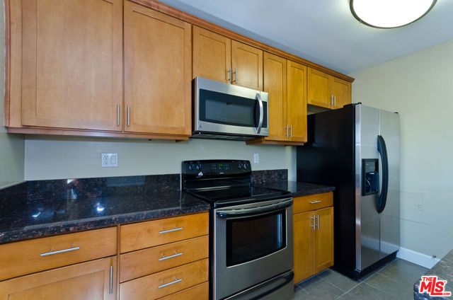 10982 ROEBLING Avenue 461, Los Angeles, CA 90024