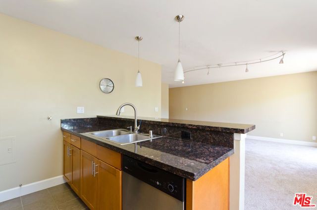 10982 ROEBLING Avenue 461, Los Angeles, CA 90024