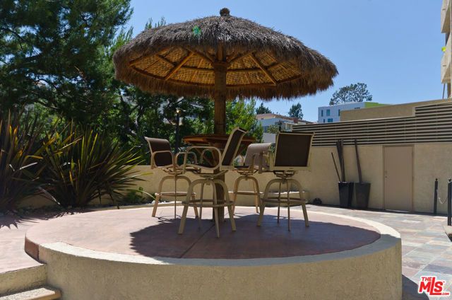 10982 ROEBLING Avenue 461, Los Angeles, CA 90024