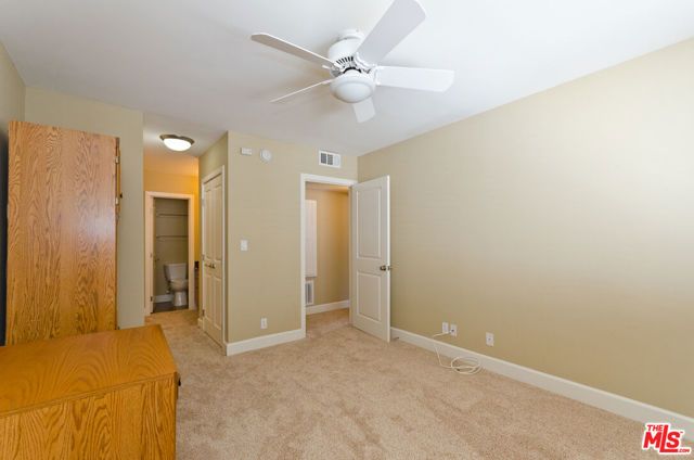 10982 ROEBLING Avenue 461, Los Angeles, CA 90024