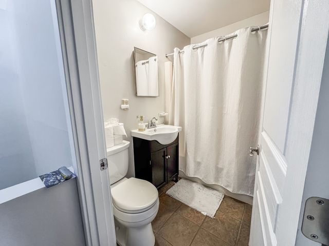 169 Erie Street 2, Cambridge, MA 02139