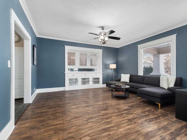 2713 Fairfield Avenue, Fort Wayne, IN 46807