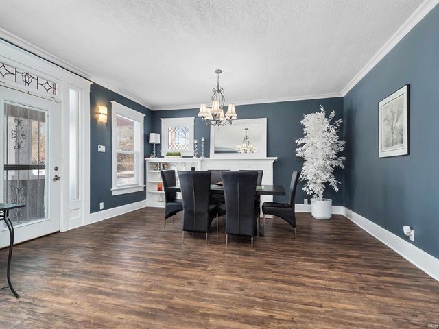 2713 Fairfield Avenue, Fort Wayne, IN 46807