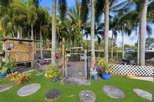 13595 89th Place N, West Palm Beach, FL 33412