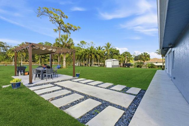 13595 89th Place N, West Palm Beach, FL 33412