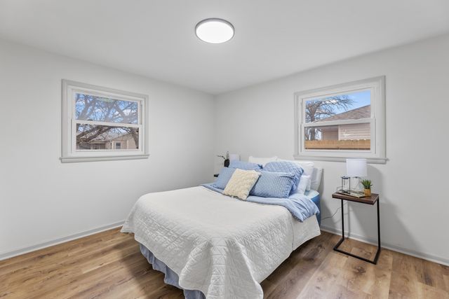 145 N SABIN ST, Wichita, KS 67212