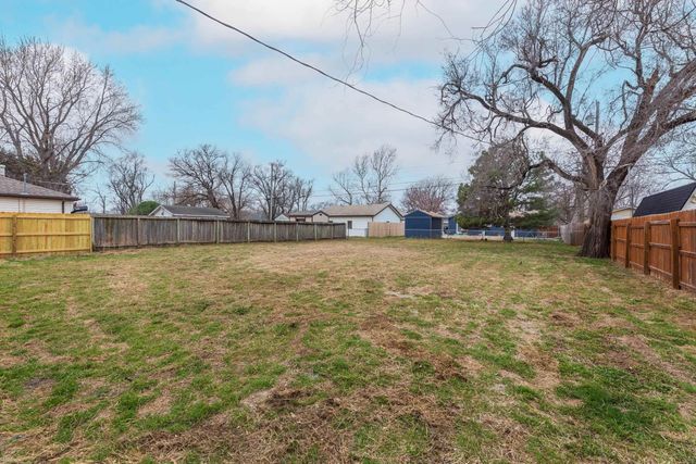 145 N SABIN ST, Wichita, KS 67212