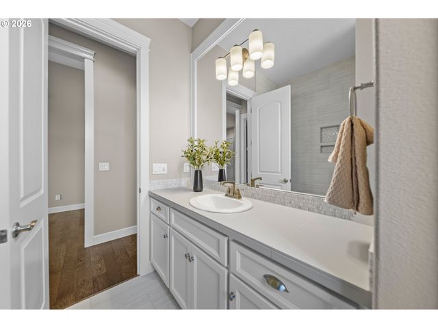 12541 Se HADEED Dr, Happy Valley, OR 97086