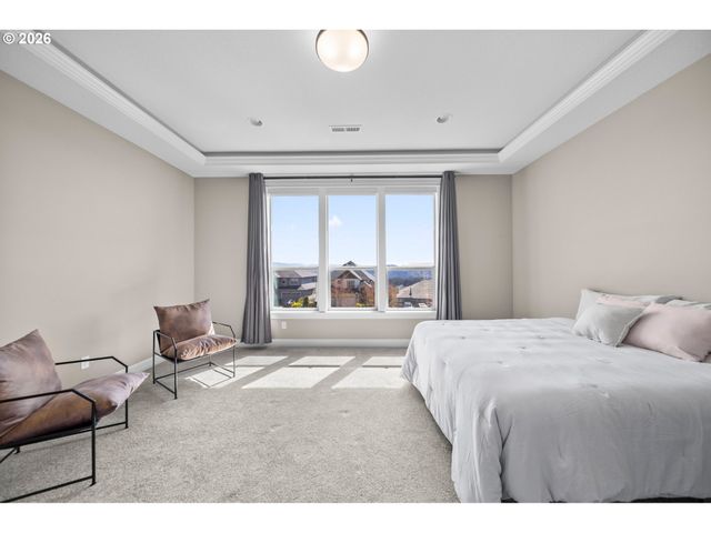 12541 Se HADEED Dr, Happy Valley, OR 97086