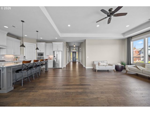 12541 Se HADEED Dr, Happy Valley, OR 97086