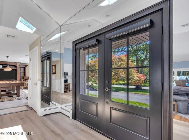 1582 Beaver Hollow Drive, Toms River, NJ 08755