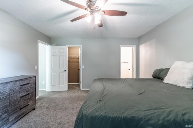 2316 Sweet Cider Road, Fort Wayne, IN 46818