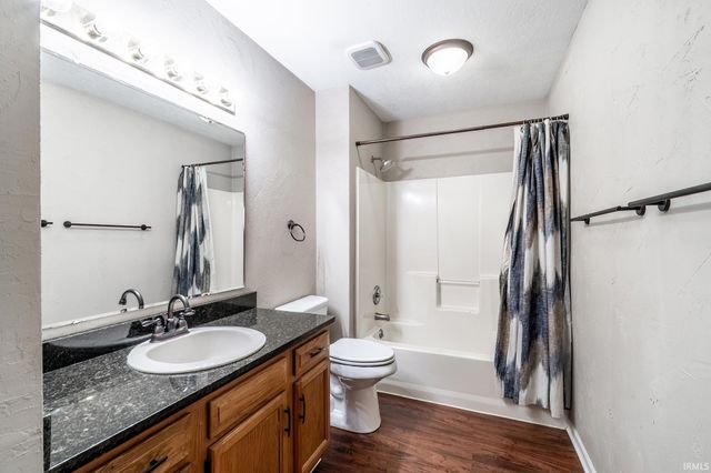 2316 Sweet Cider Road, Fort Wayne, IN 46818