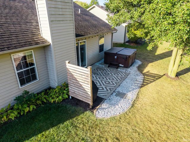 2316 Sweet Cider Road, Fort Wayne, IN 46818