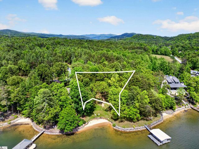 1875 Cleo Chapman Highway, Sunset, SC 29685