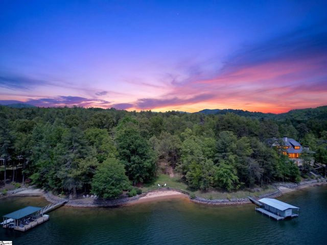 1875 Cleo Chapman Highway, Sunset, SC 29685