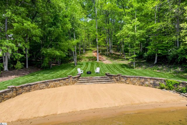 1875 Cleo Chapman Highway, Sunset, SC 29685