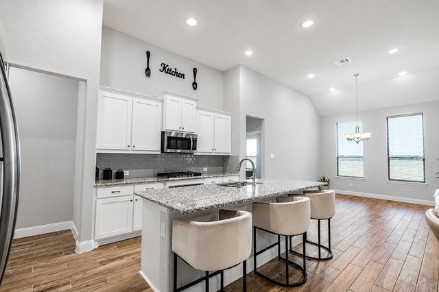 8110 Honeywell, Greenville, TX 75402
