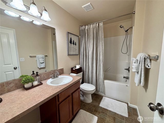 2503 Redwood Court SE, Auburn, WA 98092