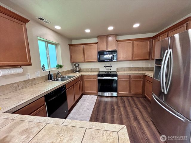 2503 Redwood Court SE, Auburn, WA 98092