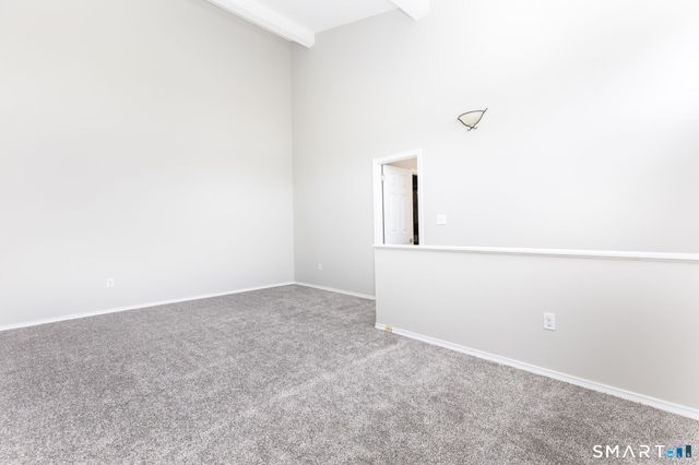 25 Stanley Street B8, West Hartford, CT 06107