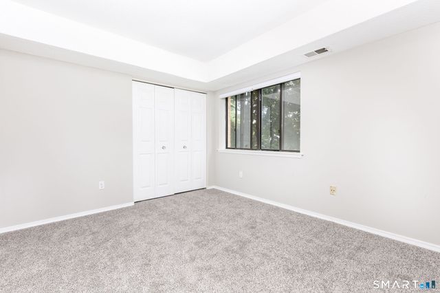 25 Stanley Street B8, West Hartford, CT 06107