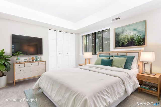 25 Stanley Street B8, West Hartford, CT 06107