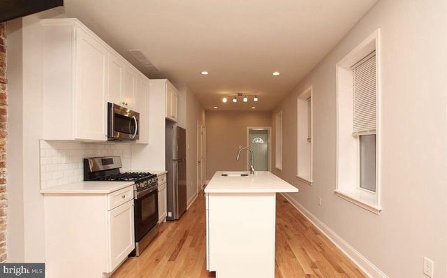 758 N 43RD ST, Philadelphia, PA 19104