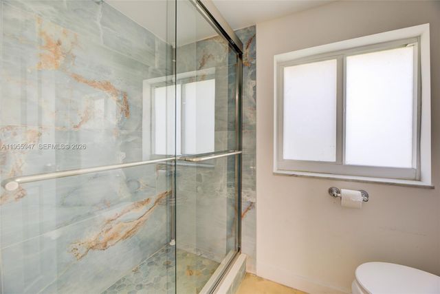 416 N Rainbow Dr, Hollywood, FL 33021