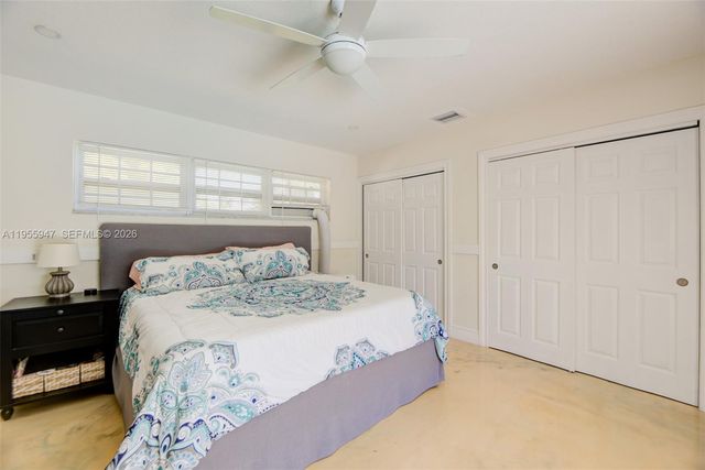 416 N Rainbow Dr, Hollywood, FL 33021