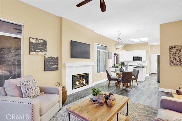 25099 Calle Entradero, Murrieta, CA 92563