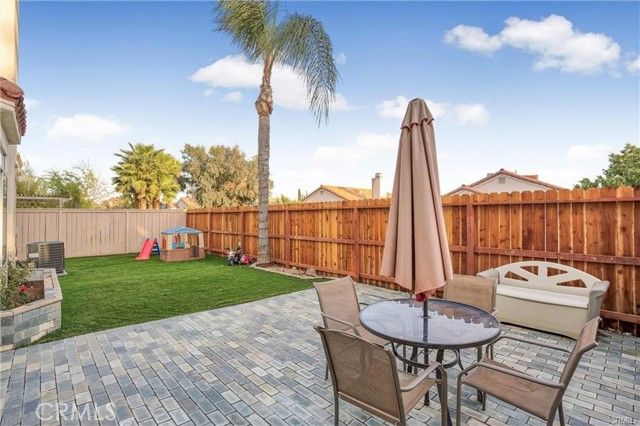 25099 Calle Entradero, Murrieta, CA 92563