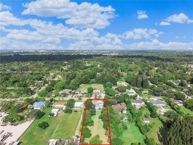224 E Acre Dr, Plantation, FL 33317