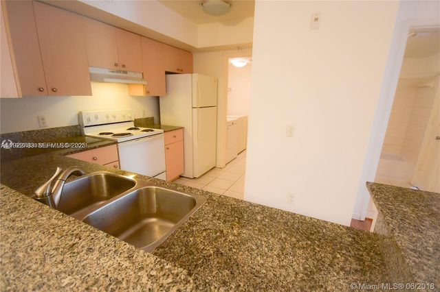 2427 Centergate Dr 306, Miramar, FL 33025