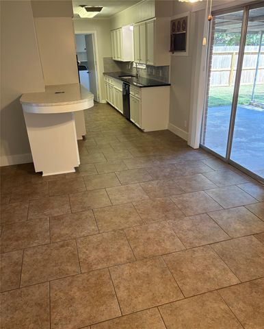 1713 Glenview Lane, Alvin, TX 77511