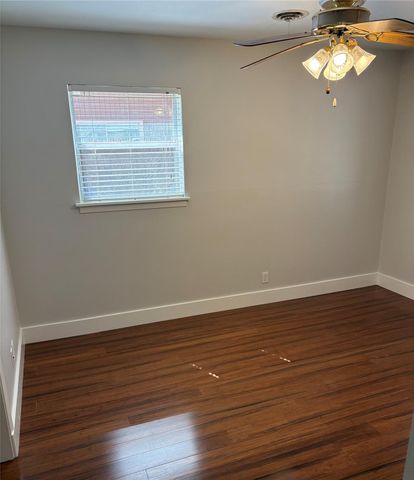 1713 Glenview Lane, Alvin, TX 77511