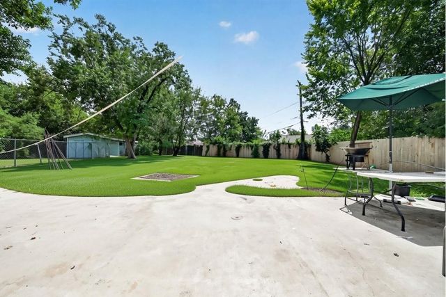 8822 Sultan Drive, Houston, TX 77078