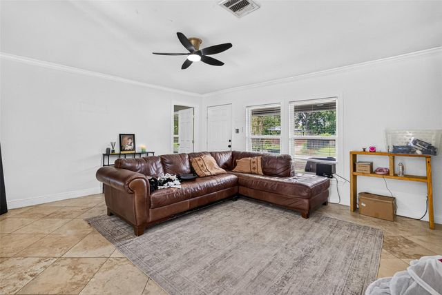 8822 Sultan Drive, Houston, TX 77078
